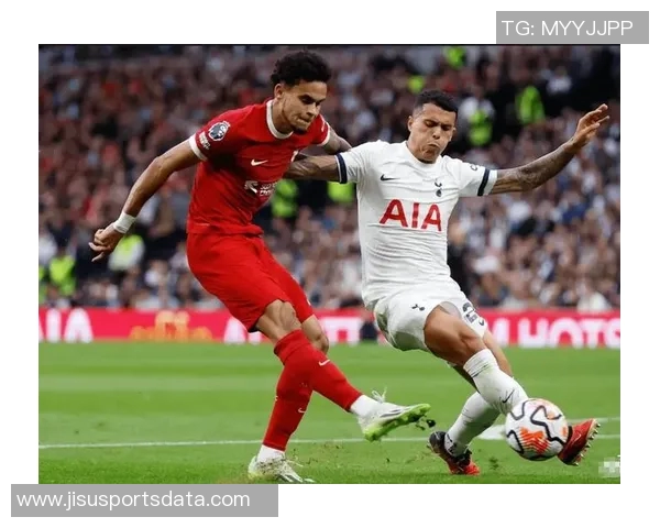 欧联杯热刺大胜里昂红牌事件引发全场热议精彩十球回顾